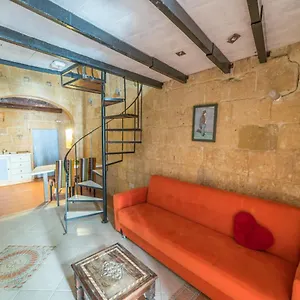 Pa- Pandora's Loft Valletta