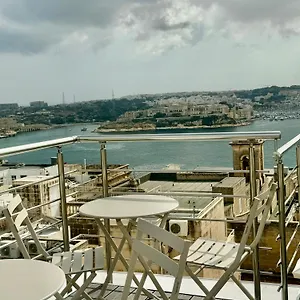 Aparthotel Paulos, Valletta