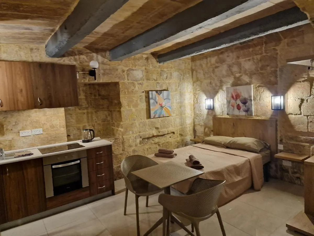 Renovated 16Th Century House In La Valletta